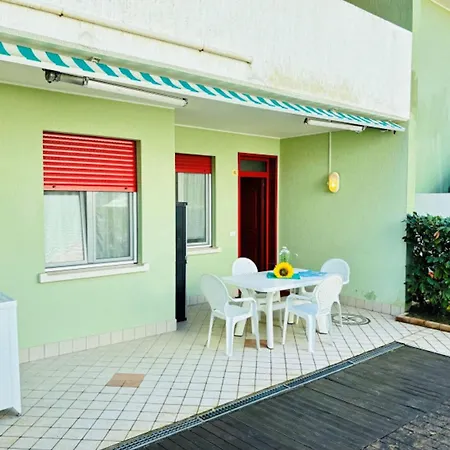Bright Flat With Shared Swimming Pool Apartment Bibione