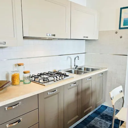 דירה Bright Flat With Shared Swimming Pool *